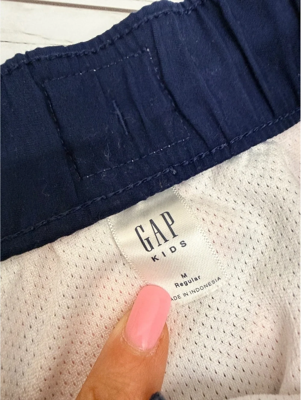GAP Kids Medium Boys Swim Trunks Navy Blue Red Leaf Print